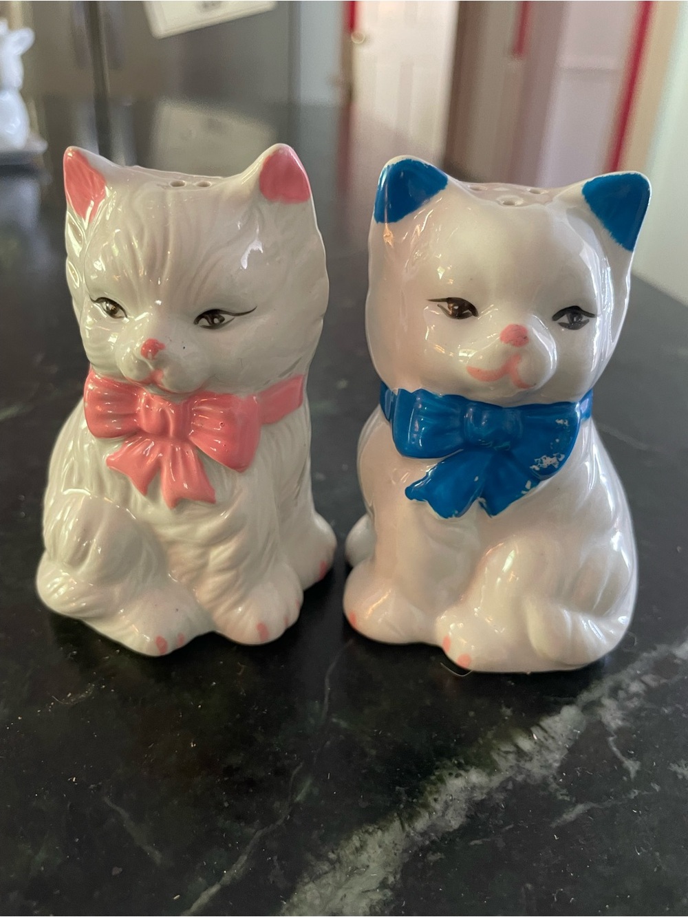 Vintage White Ceramic Cat Salt & Pepper Shaker Set with Pink and Blue Bows